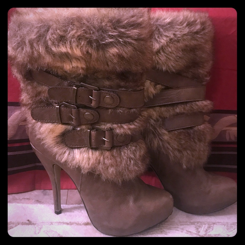 Heeled faux fur boots